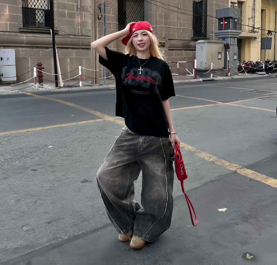 Streetwear là gì? Tìm hiểu phong cách thời trang đường phố từ A đến Z năm 2026